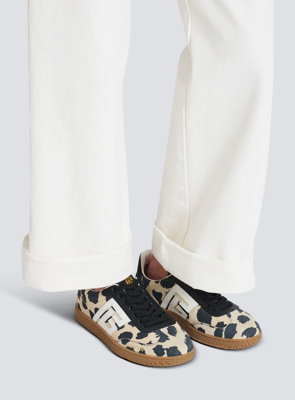 Swan Sports Shoes