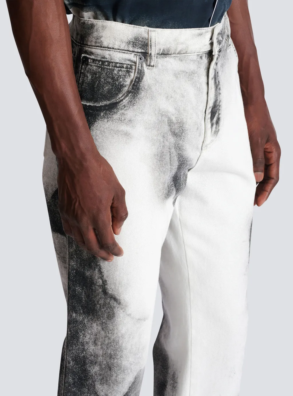 Regular-Fit Denim Jeans With Moon Print