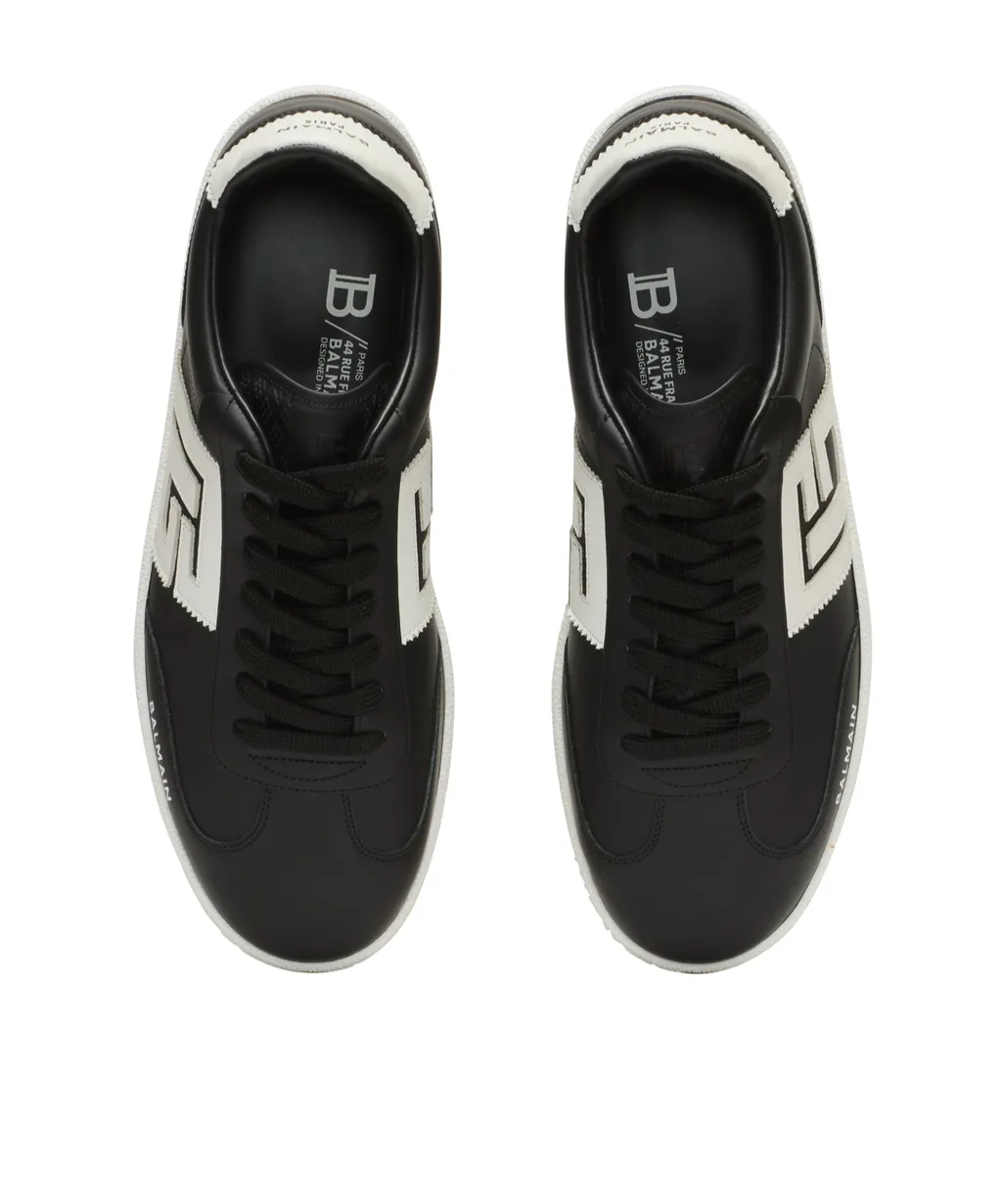 Swan Trainers