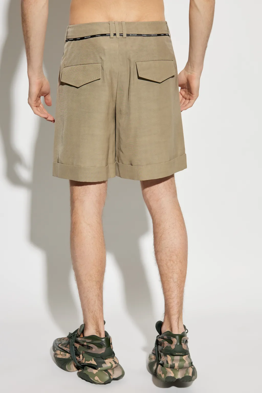 Turn-Up Hem Pleated Shorts