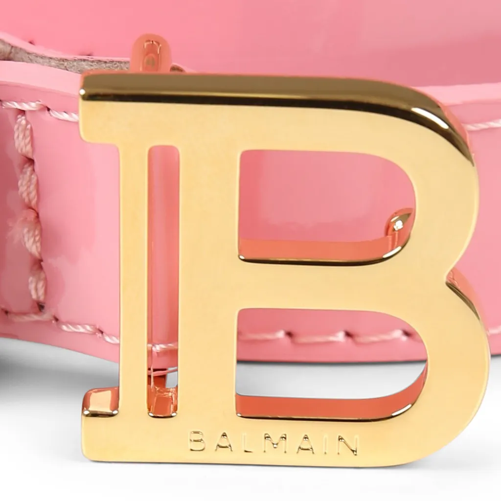B-Shaped Buckle Belt