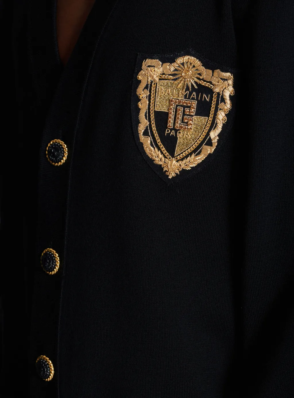 Embroidered Patch Knitted Cardigan