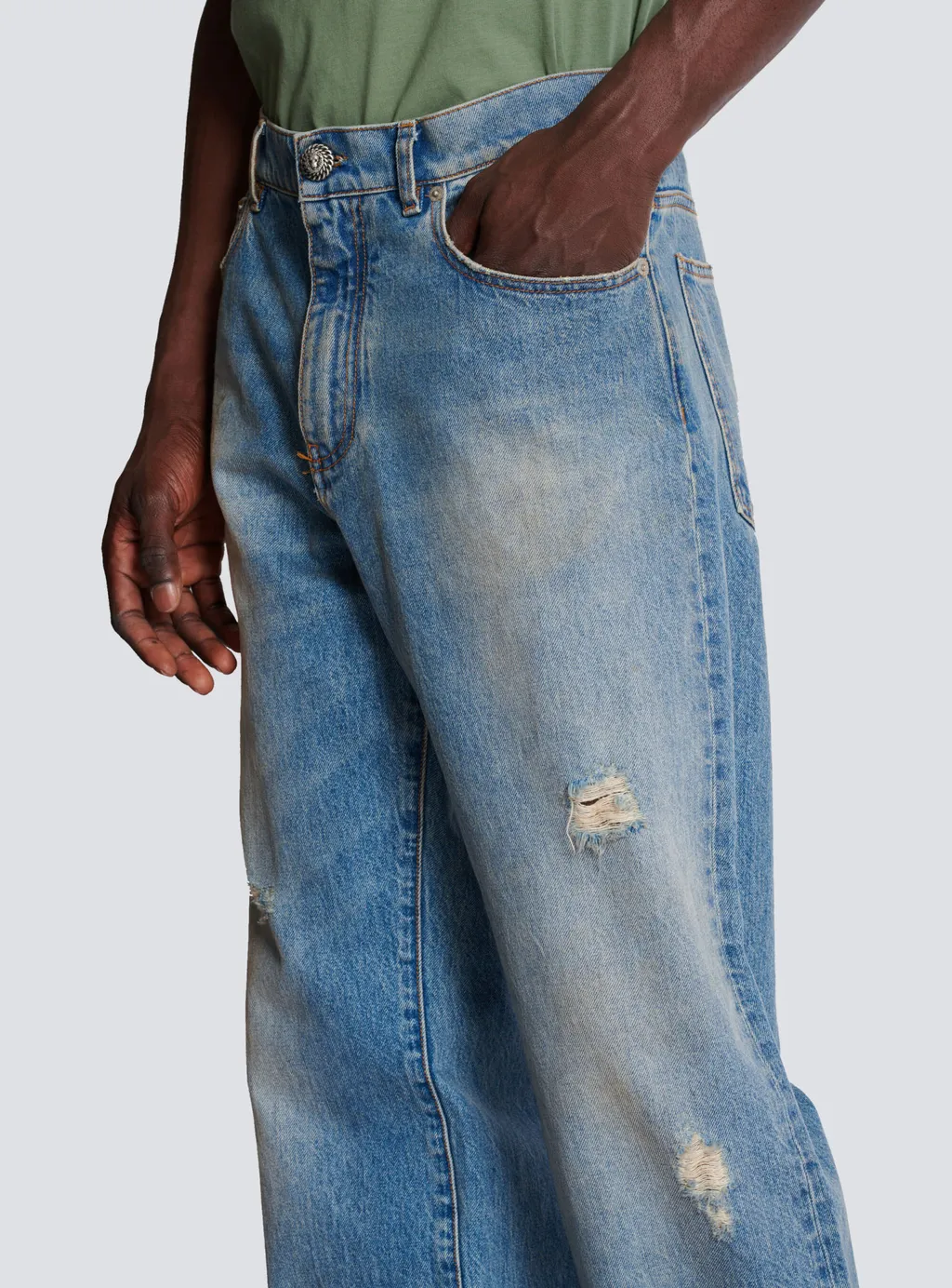 Distressed Loose-Fit Jeans