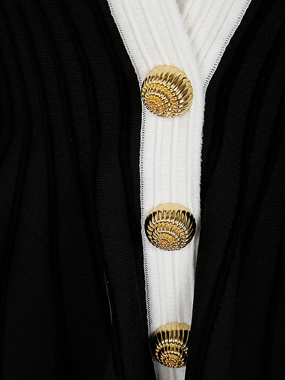 Button-Detailed V-Neck Jacket