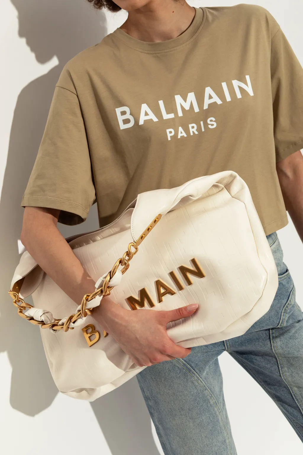 Logo Detailed Chain Shoulder Bag
