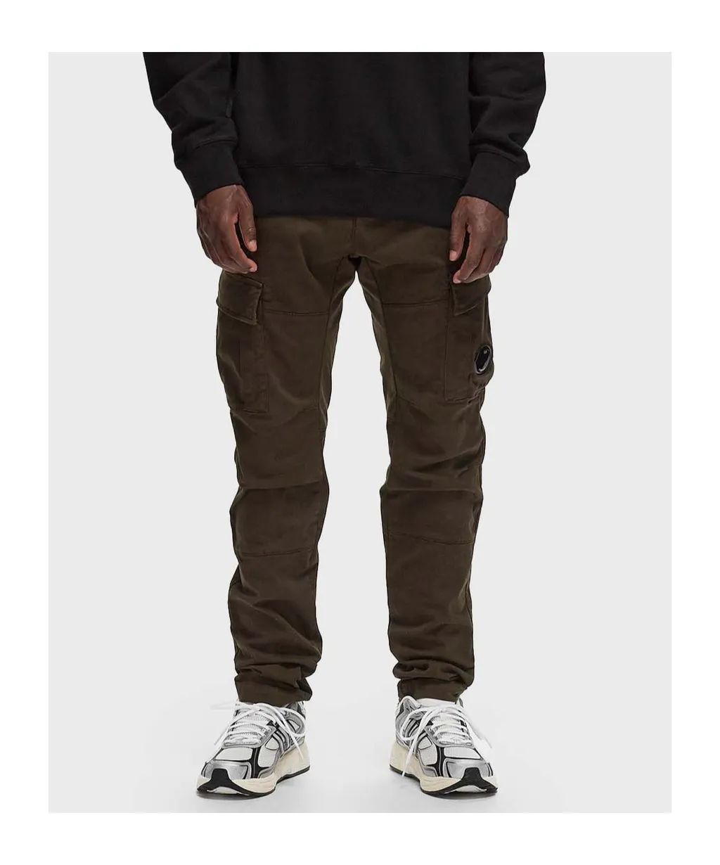 Lens-Detailed Tapered-Leg Cargo Pants