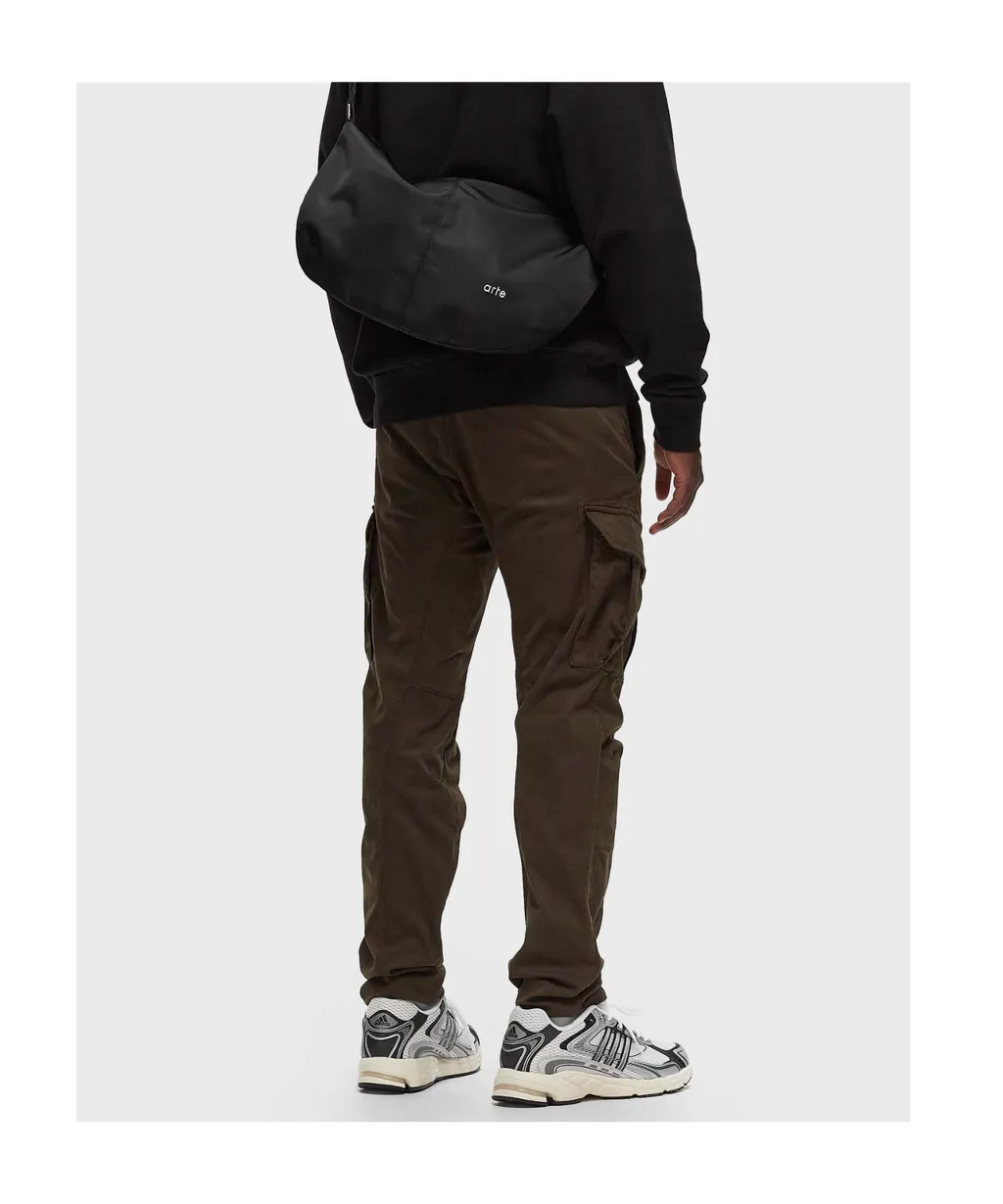 Lens-Detailed Tapered-Leg Cargo Pants
