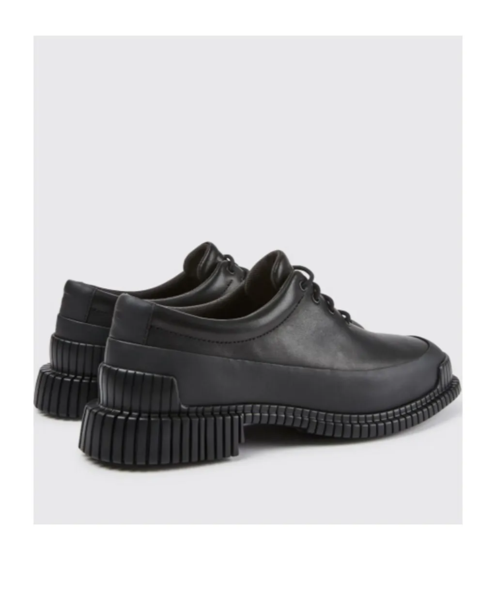 Pix Round Toe Lace-Up Shoes