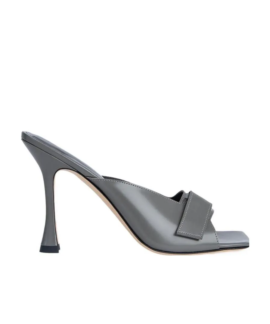 Olivia Mules