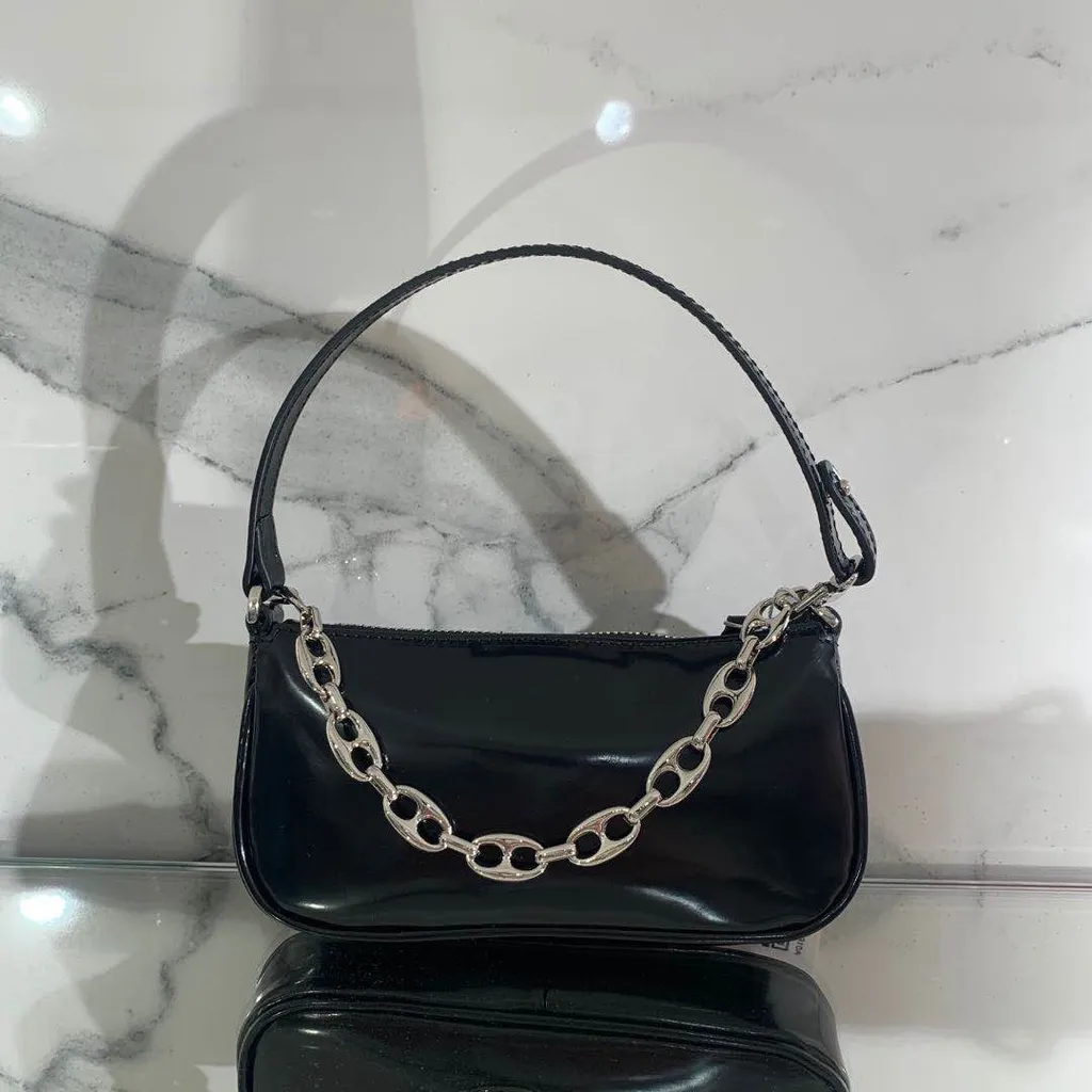 Logo Satchel