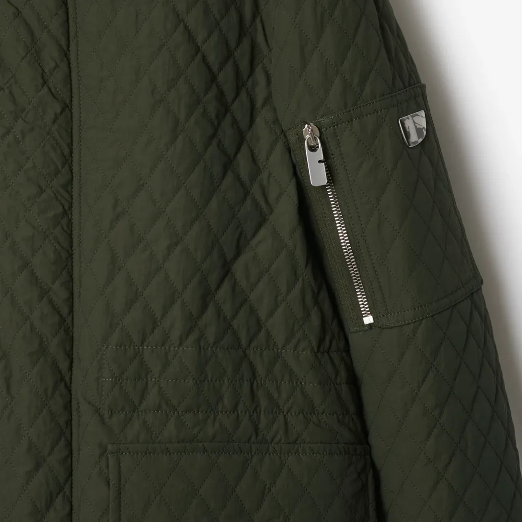 Long Sleeved Quilted Hooded Jacket