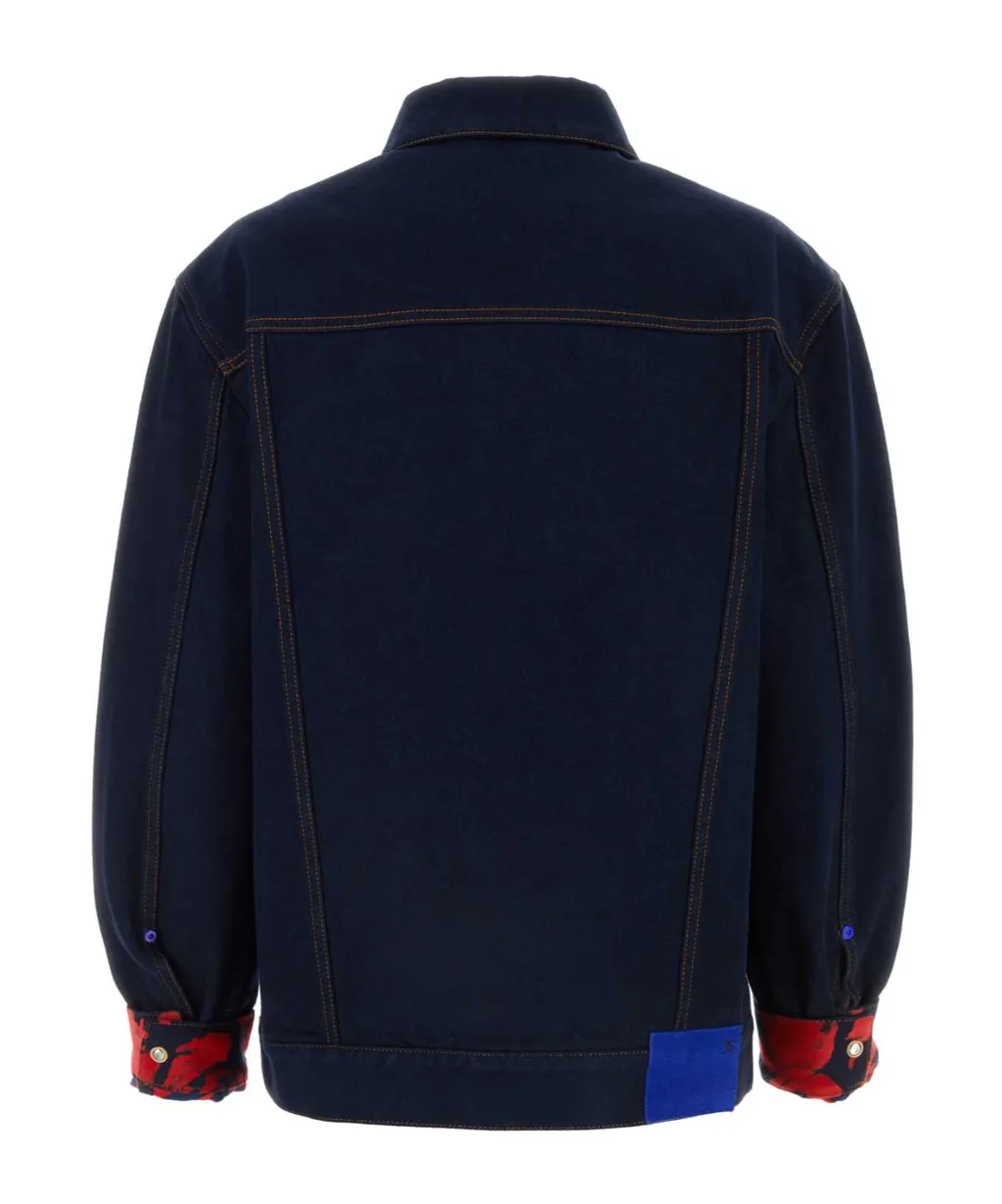 Long Sleeved Buttoned Denim Jacket