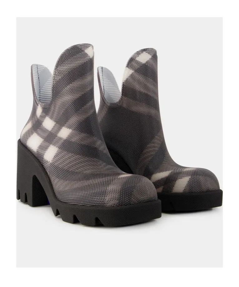 Marsh Check-Pattern Slip-On Boots