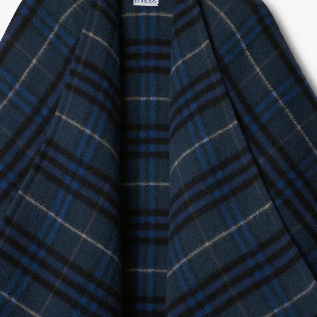 Checked Cape