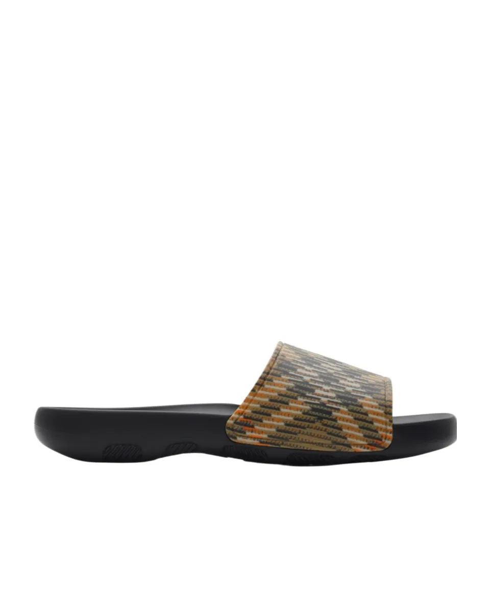 Check Pattern Slip-On Slides