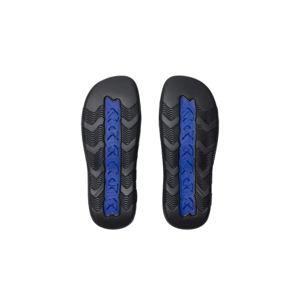 Check Pattern Slip-On Slides