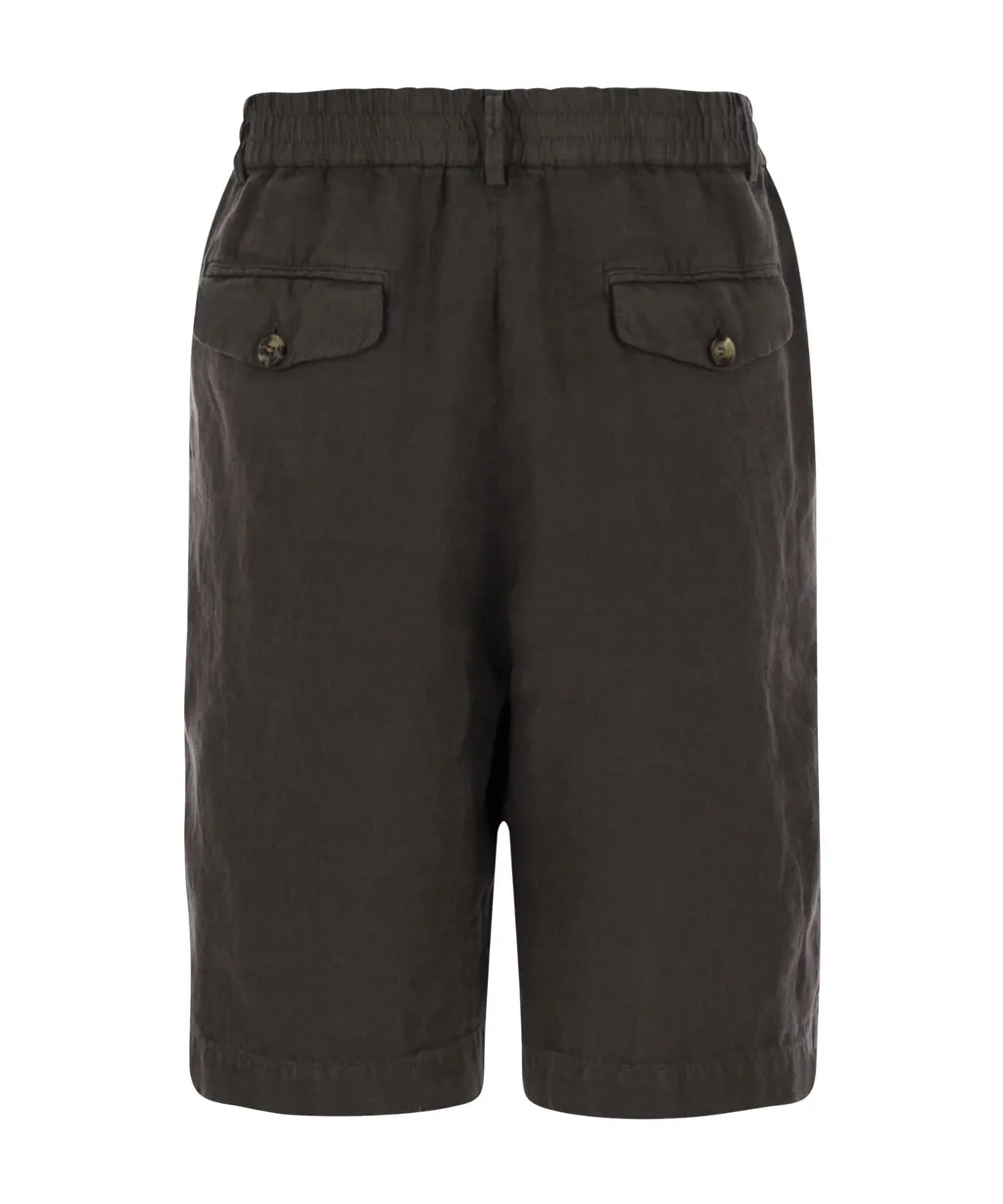 Buttoned Straight-Leg Shorts