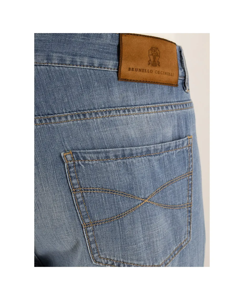 Logo Patch Cuffed-Hem Jeans