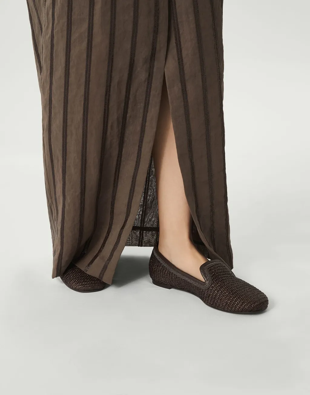 Interwoven-Design Slippers