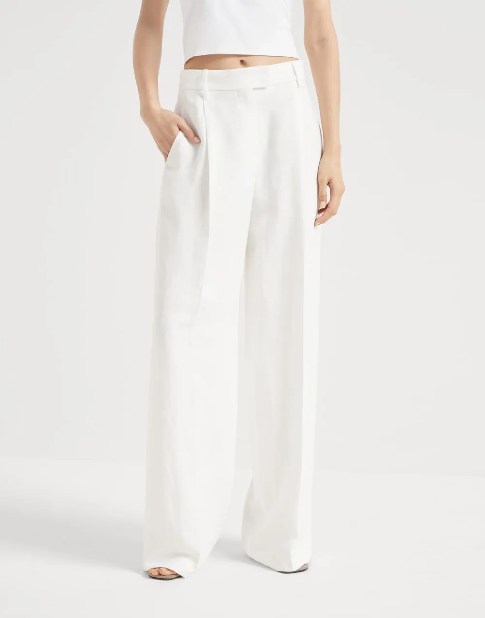 Fluid Twill Loose Pleated Trousers