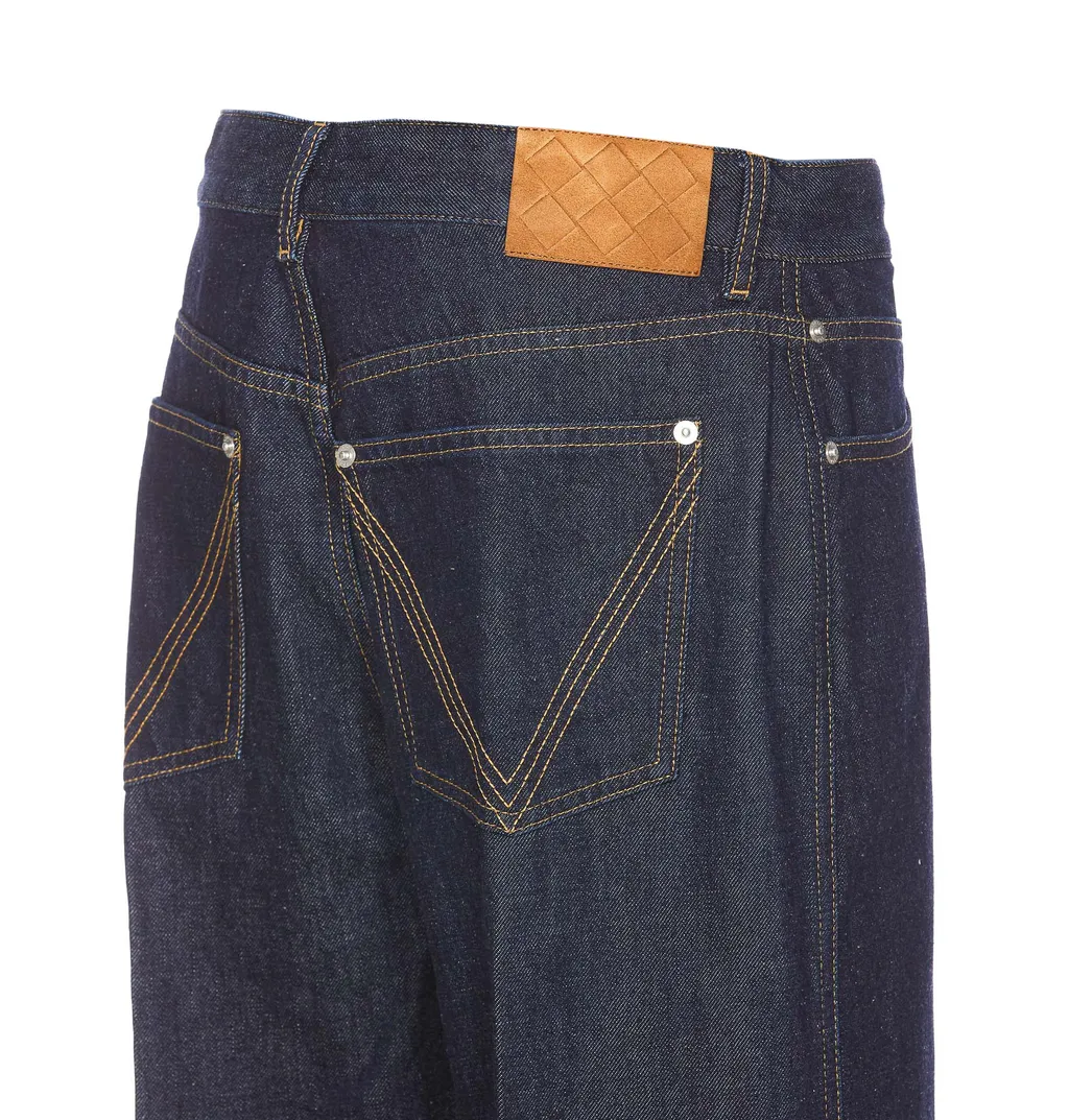 Belt-Loop Jeans