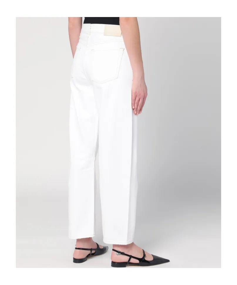 Belt-Loop Jeans