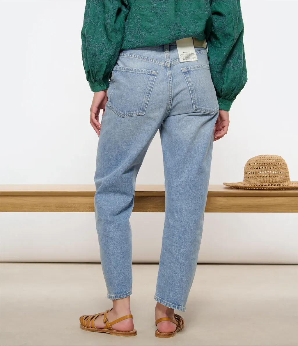 Dahlia Straight Fit Jeans