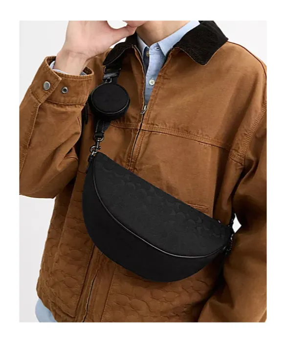 Hall Messenger Bag