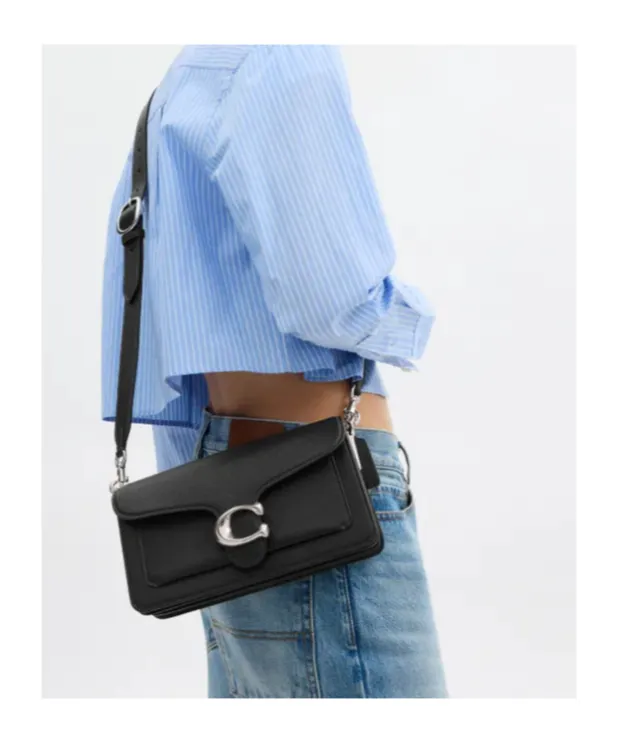Tabby 26 Logo Plaque Shoulder Bag