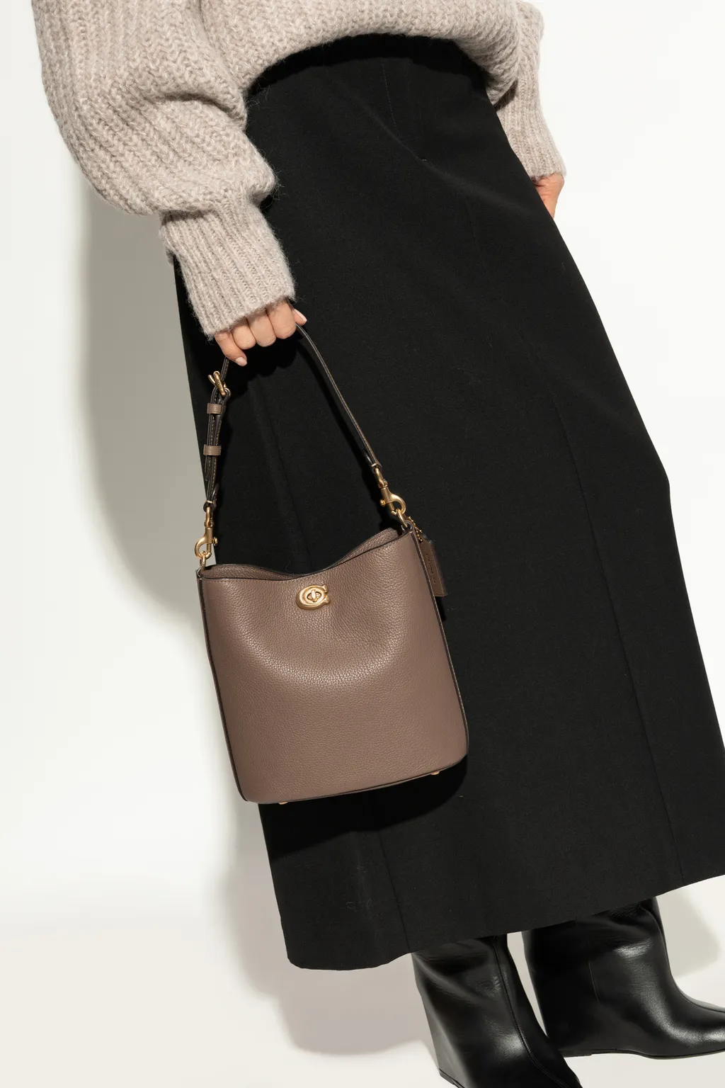 Willow 19 Logo Detailed Tote Bag