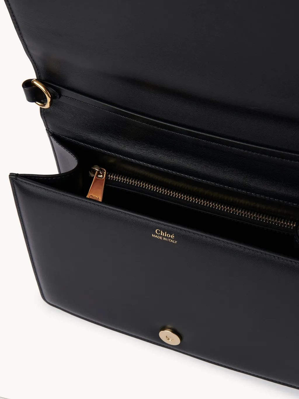 Ora Medium Shoulder Bag