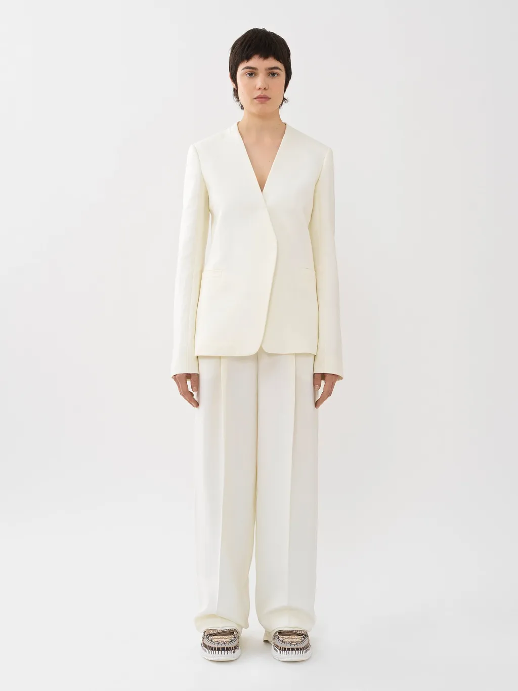 V-Neck Linen Blazer