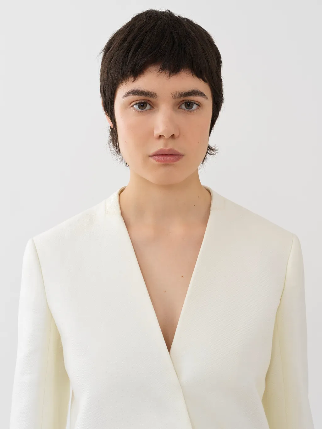 V-Neck Linen Blazer