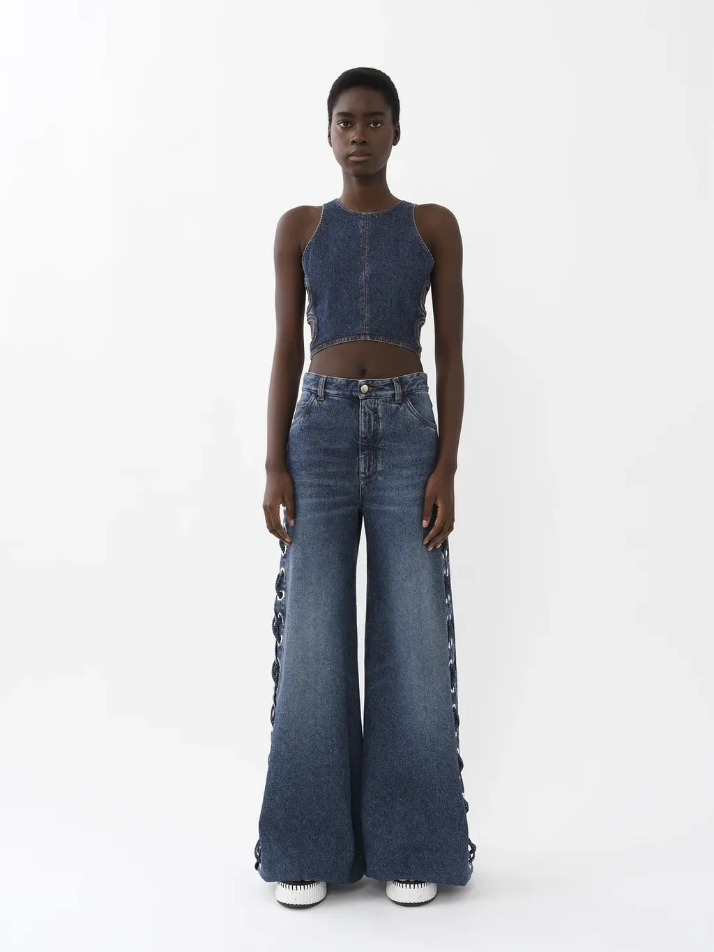 Wide-Legged Jeans