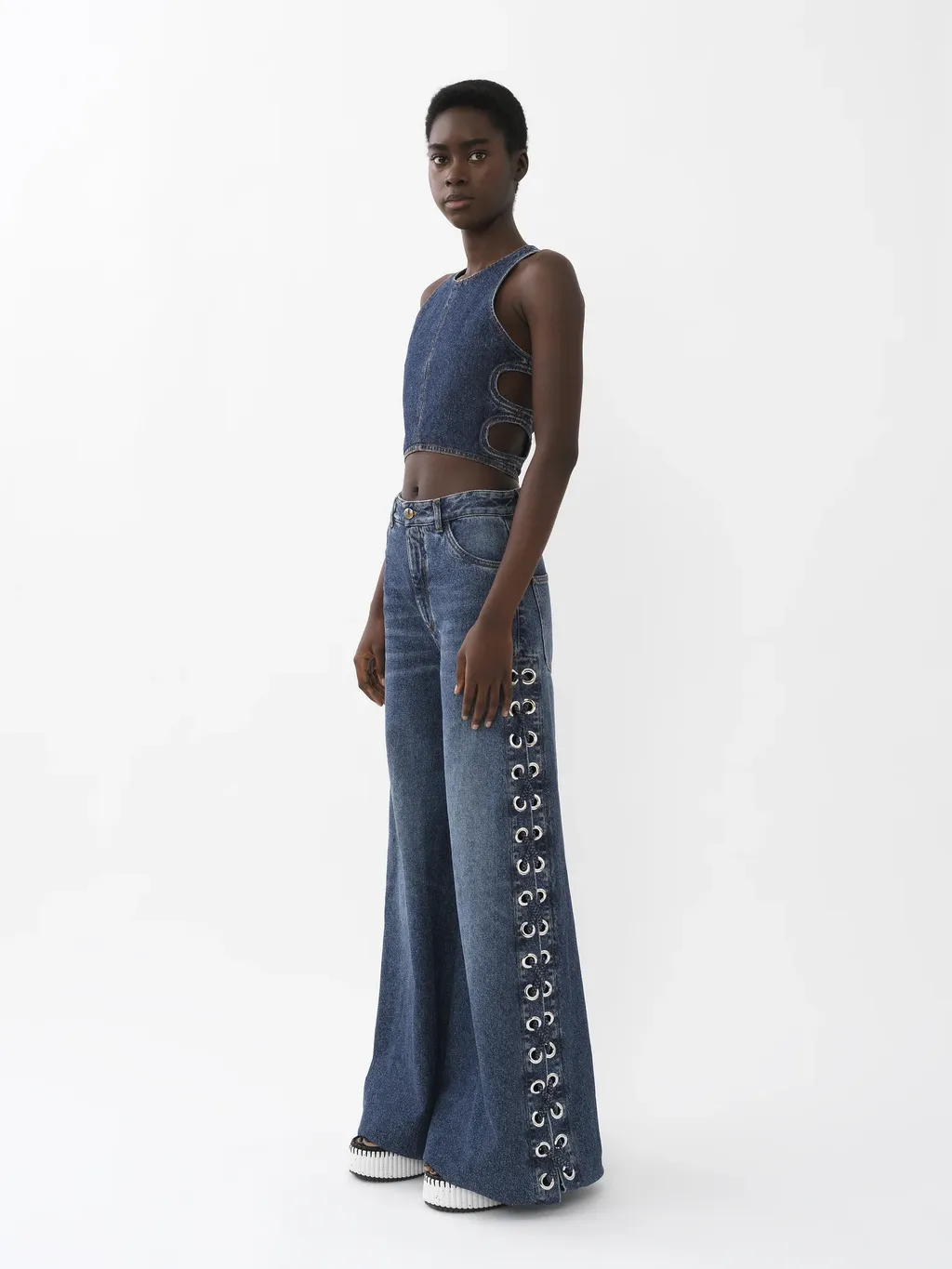 Wide-Legged Jeans