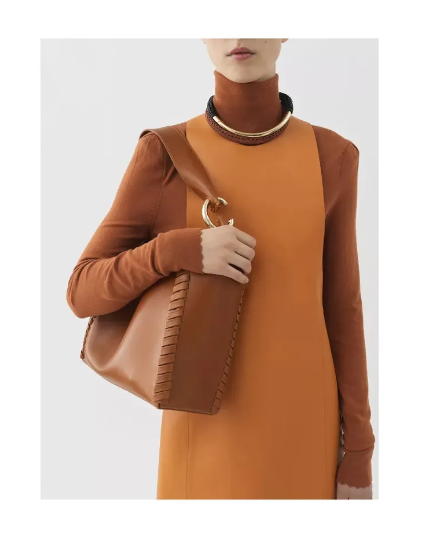 Mate Shoulder Bag