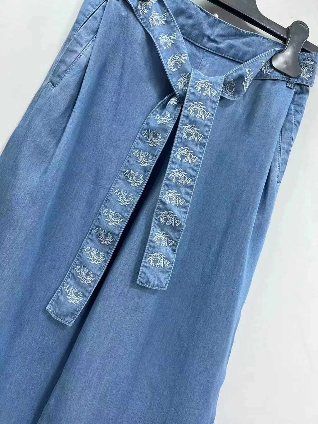 Wide-Leg Tencel™ Chambray Trousers