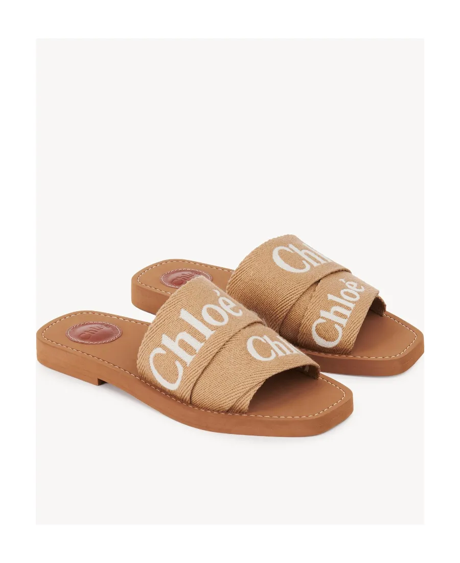 Woody Flat Mules
