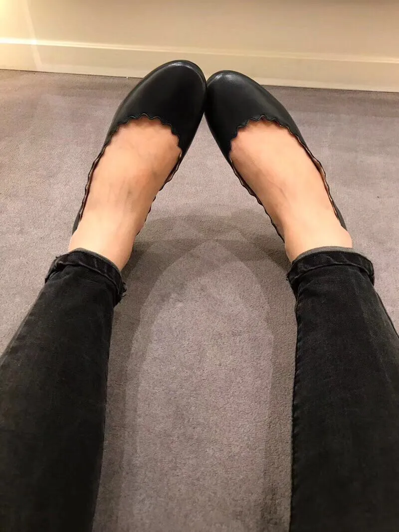 Scallop-Edge Ballerina Flats