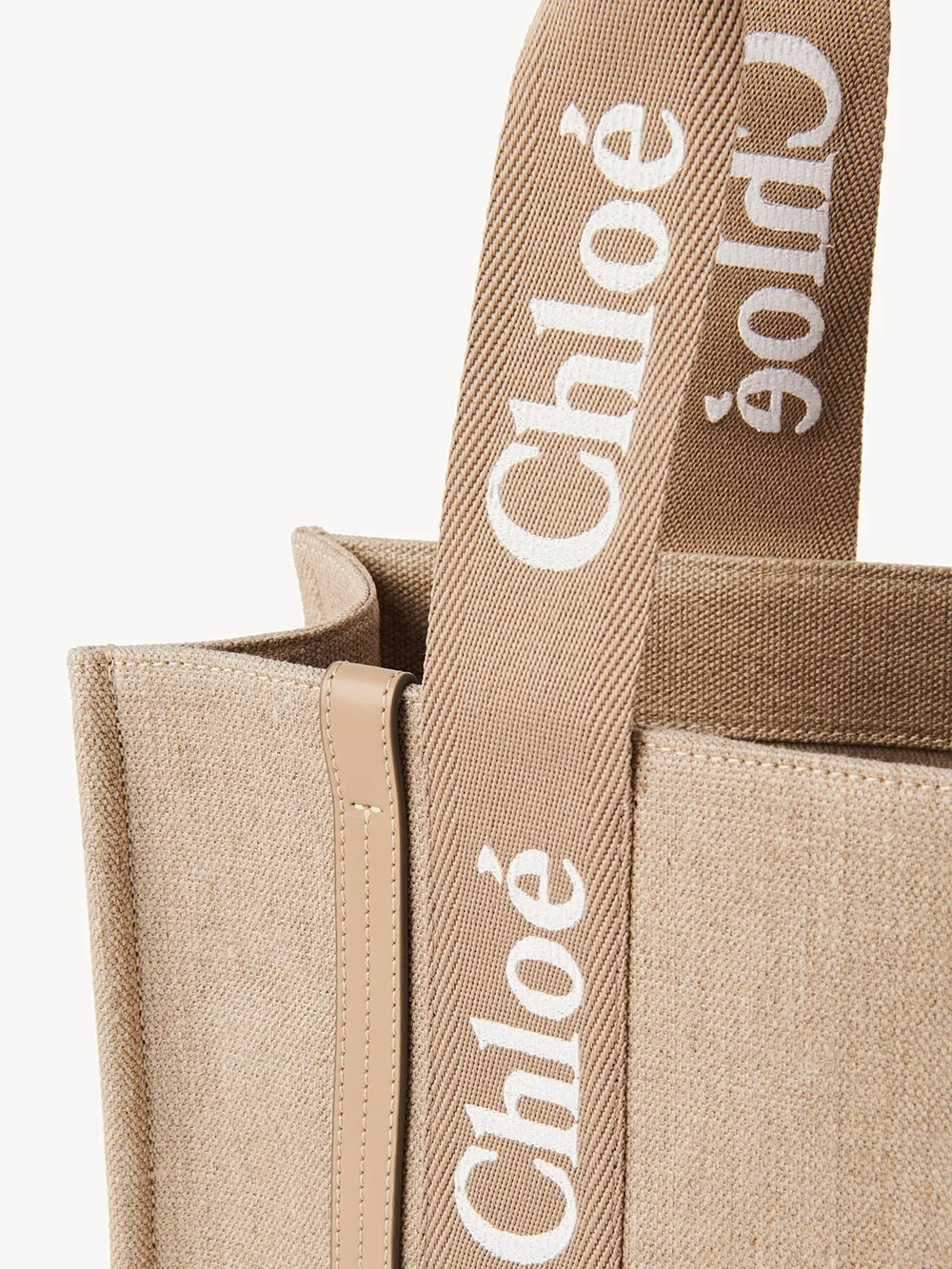 Woody Medium Logo Detailed Tote Bag