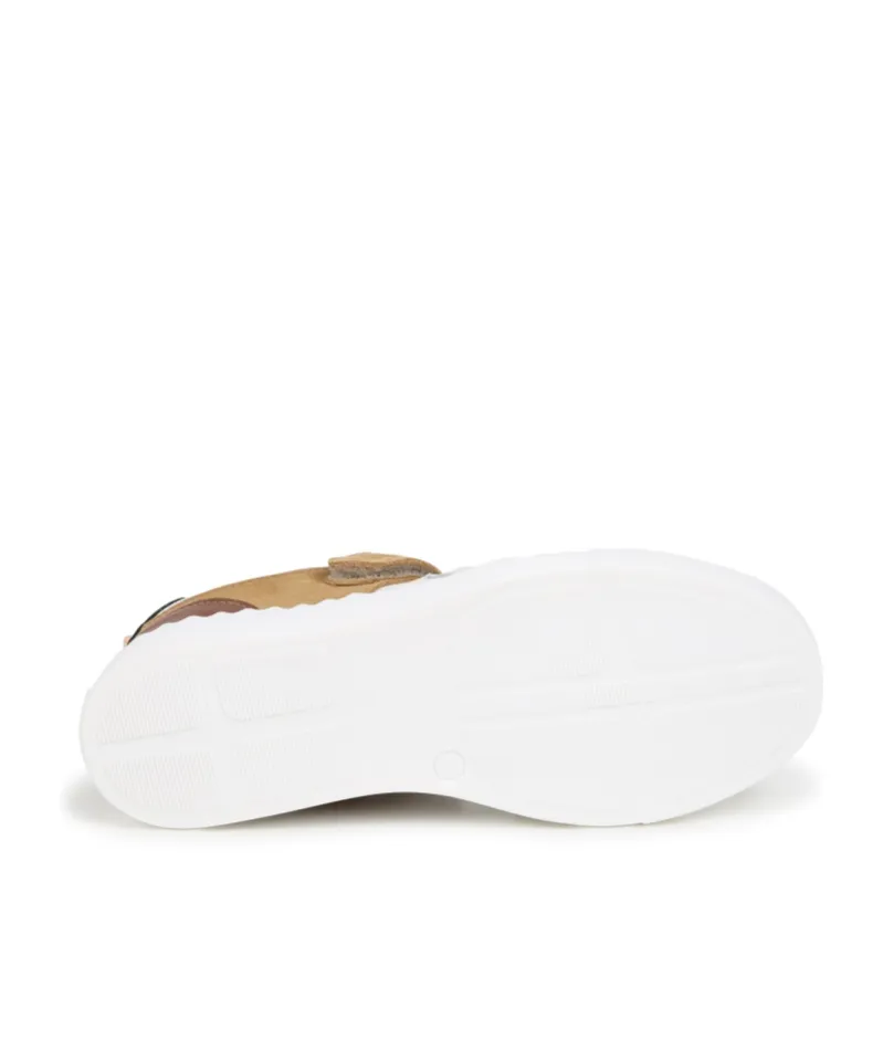Round-Head Sneakers