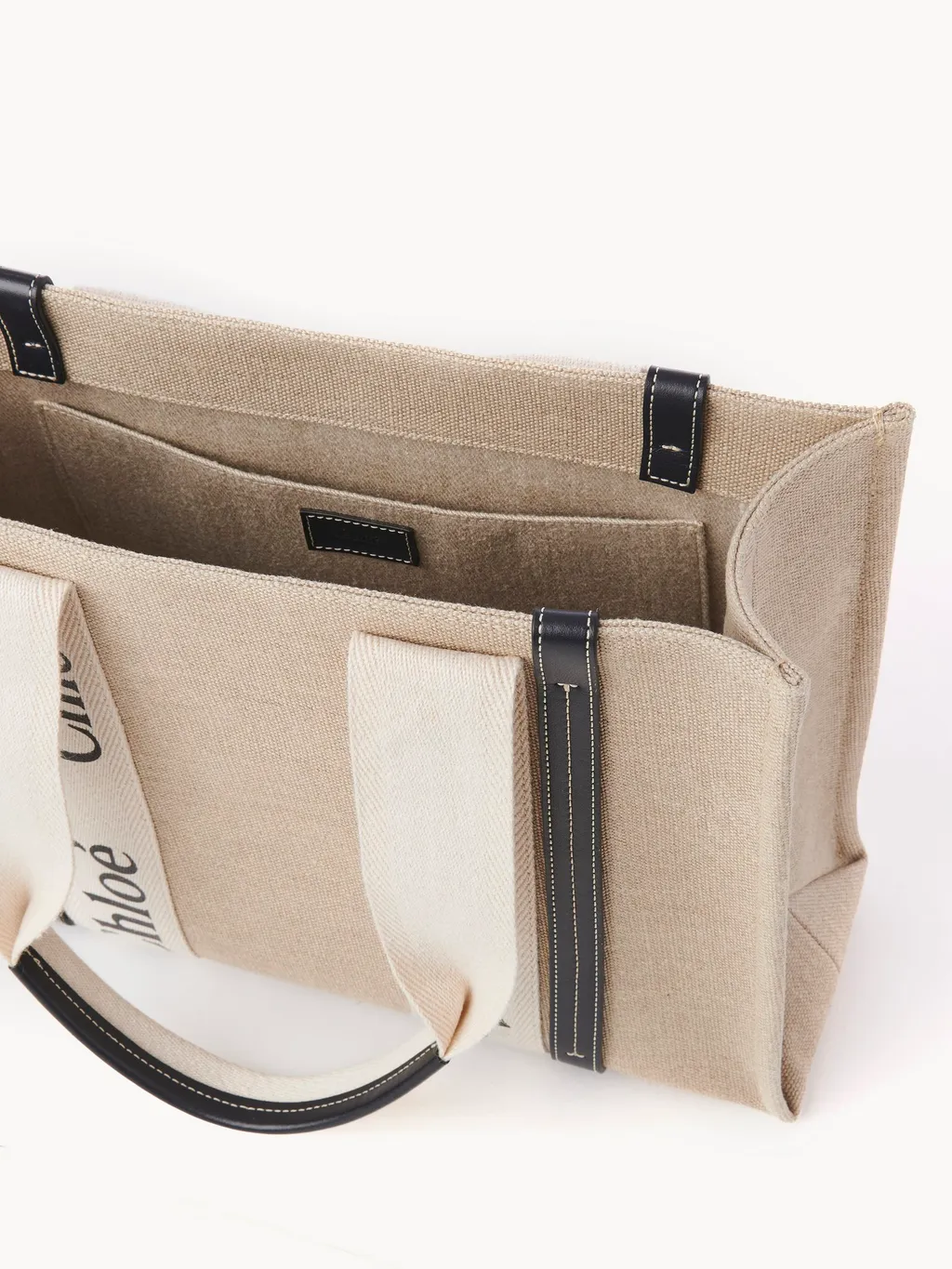 Woody Logo Detailed Medium Tote Bag