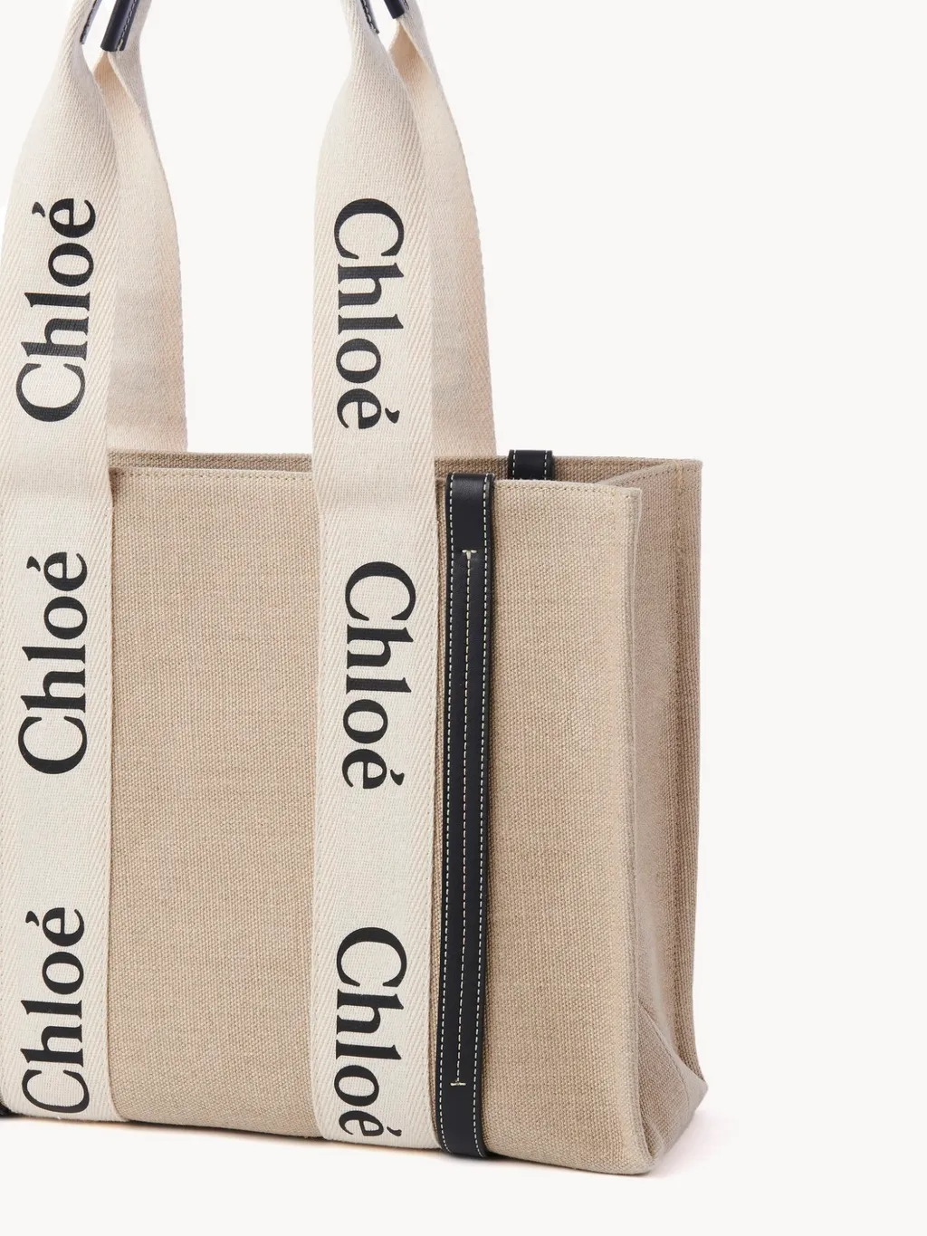 Woody Logo Detailed Medium Tote Bag