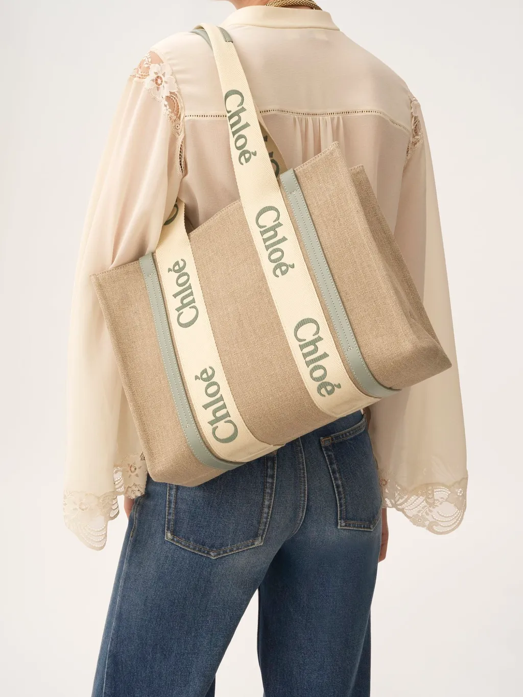 Woody Medium Tote Bag