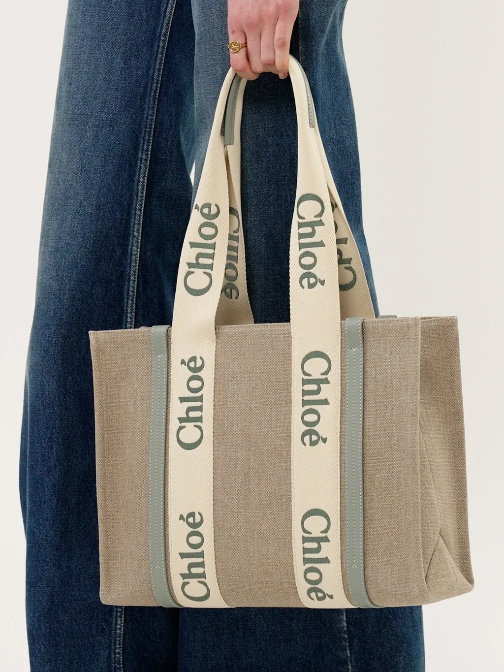 Woody Medium Tote Bag