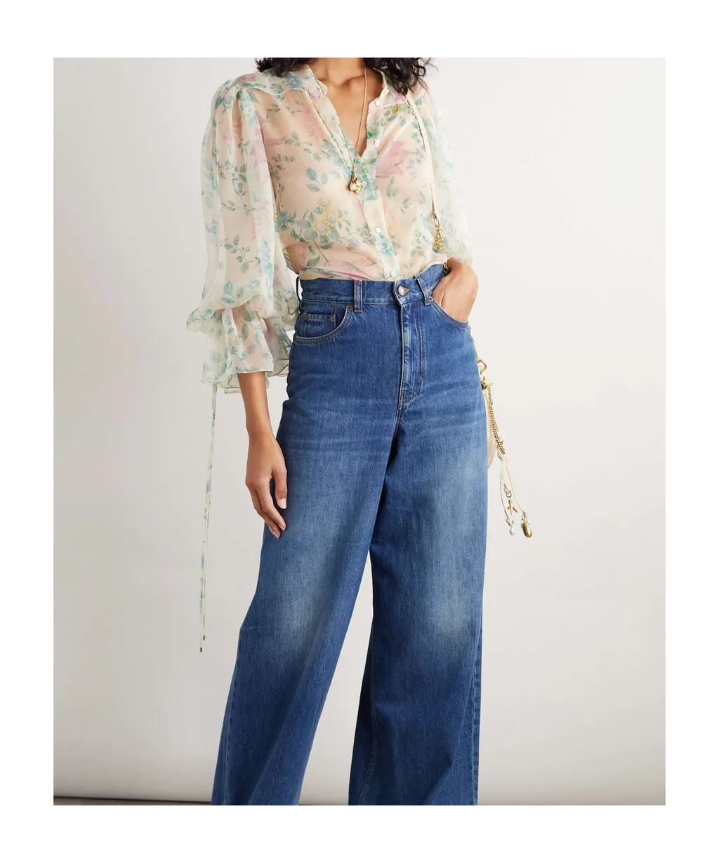 Allover Floral Print Puff Sleeved Blouse