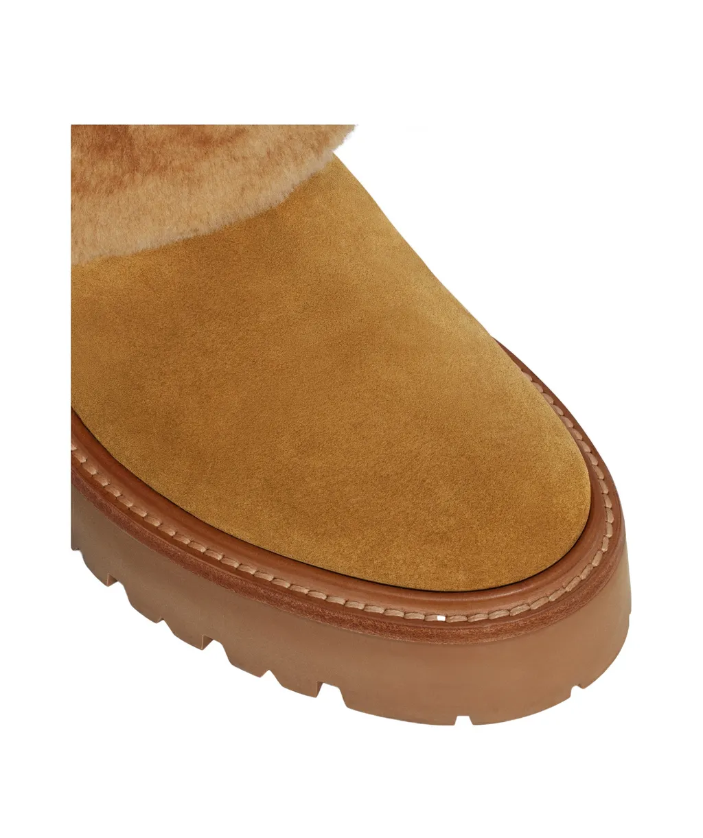 Bulky High Boot With Triomphe Tassels In Shearling And Suede Calfskin