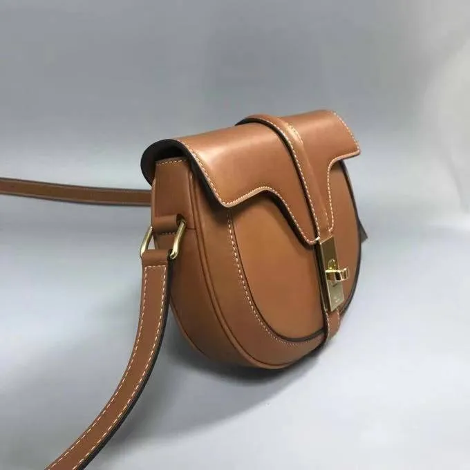 Small Besace 16 Bag