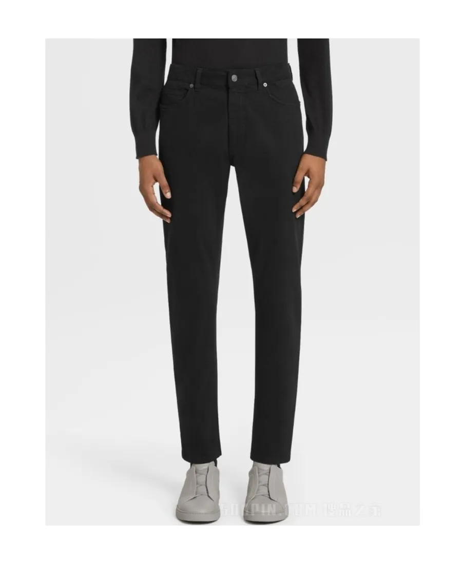 Slim-Cut Leg Jeans
