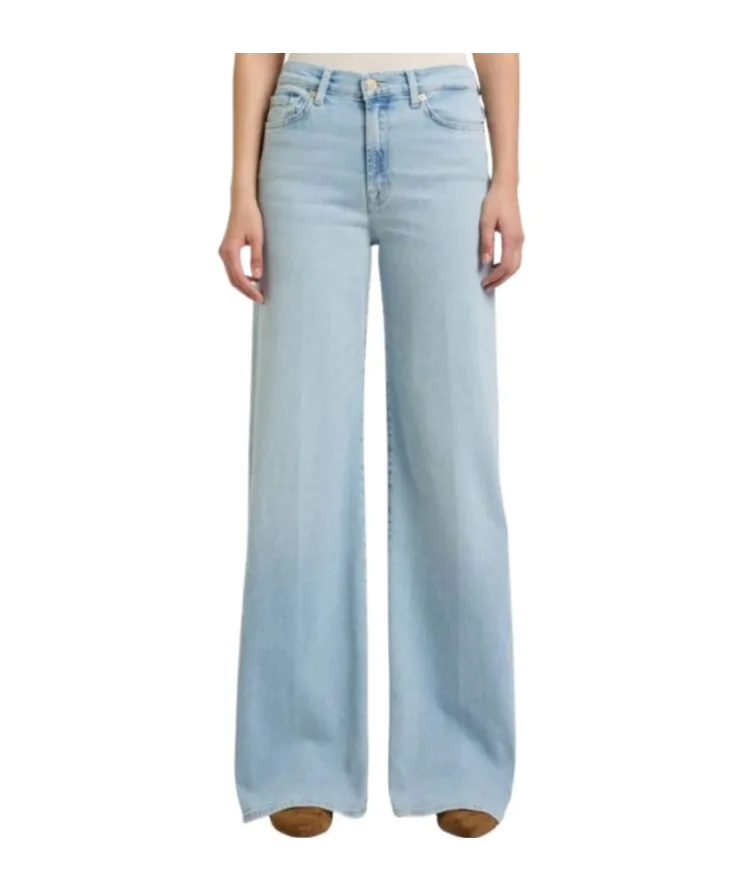 Lotta Wide-Leg Jeans